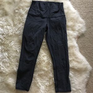 Lululemon cotton Wunder Under Crops
