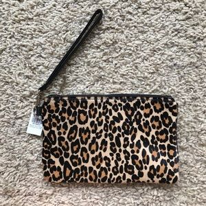 *BRAND NEW* Fauz-Fur Leopard Print Wristlet