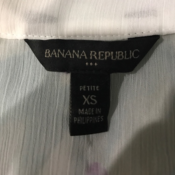 Banana Republic purple white and blue pattern top - Picture 2 of 4
