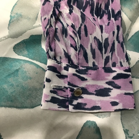 Banana Republic purple white and blue pattern top - Picture 3 of 4