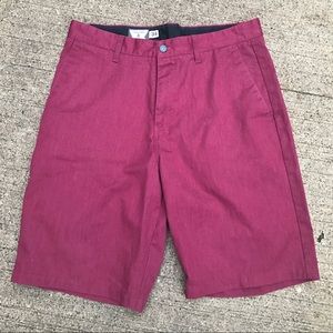 Volcom shorts 😻