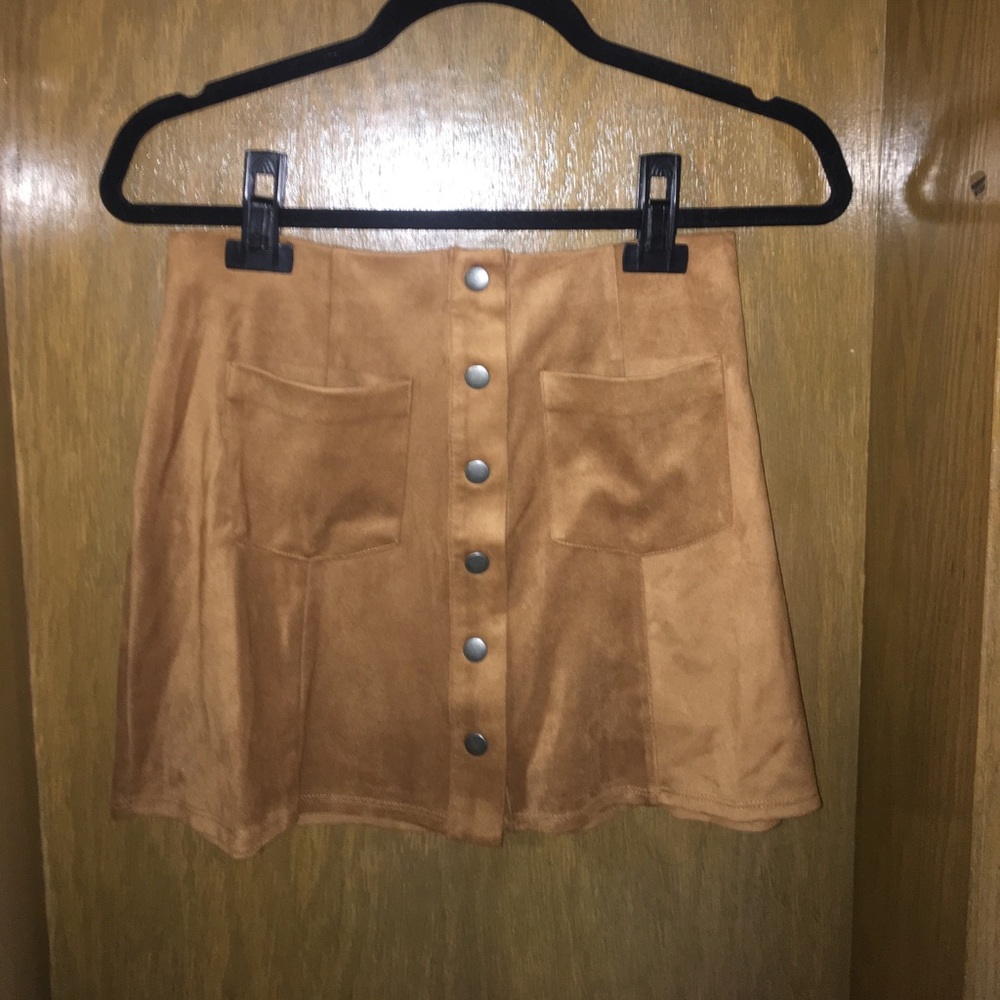 NWT Forever 21 Button down skirt