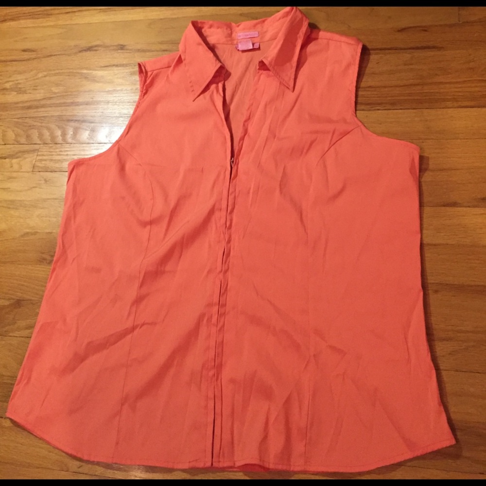 She's cool stretchy zipfront sleeveless collar top