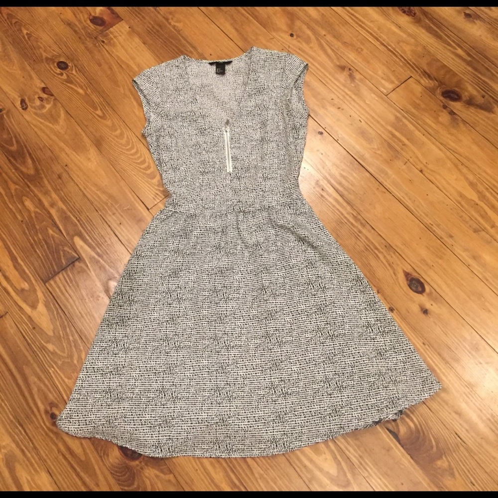 H&M black and white printed dress