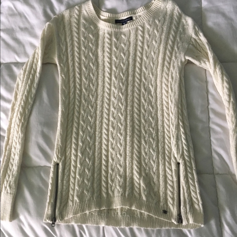 American Eagle Cream/white Cable Knit Sweater