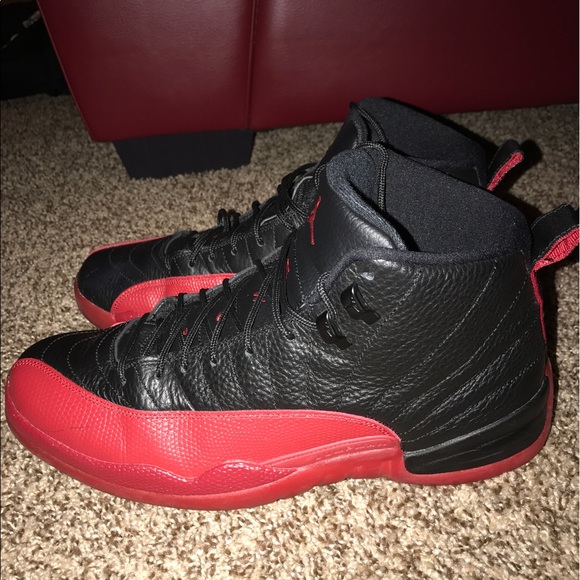 Jordan 12 flu game - Picture 2 of 4