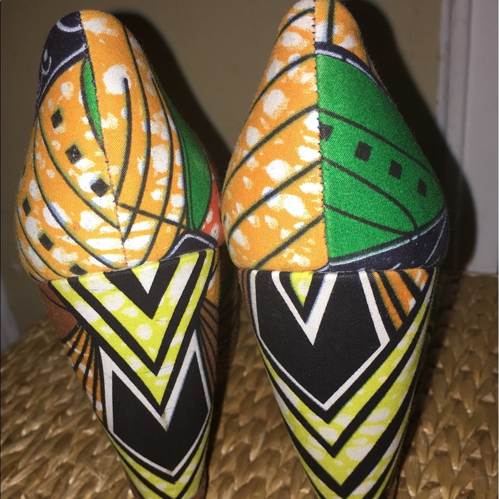 Aldo tribal print wedges