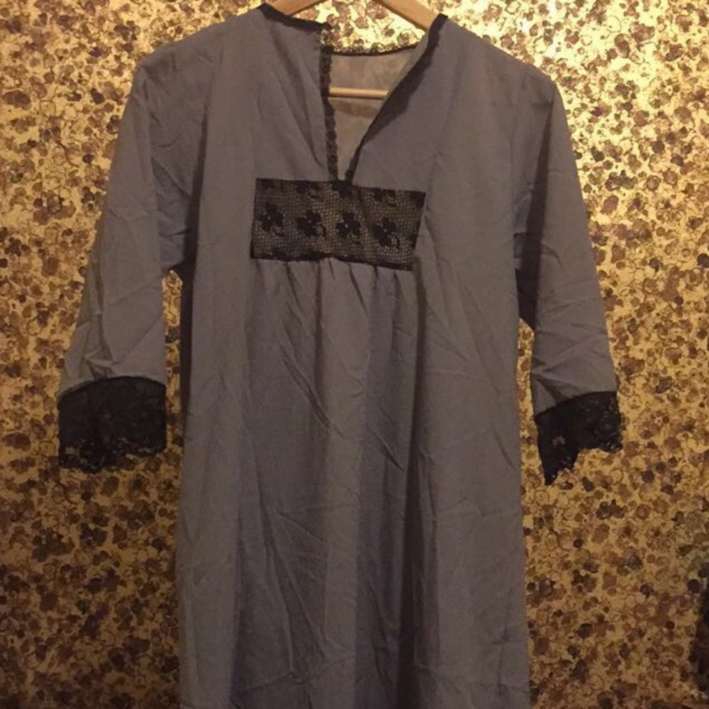 Vintage long night gown with lace detail