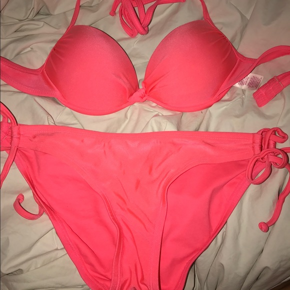 Push up bikini - Picture 1 of 2