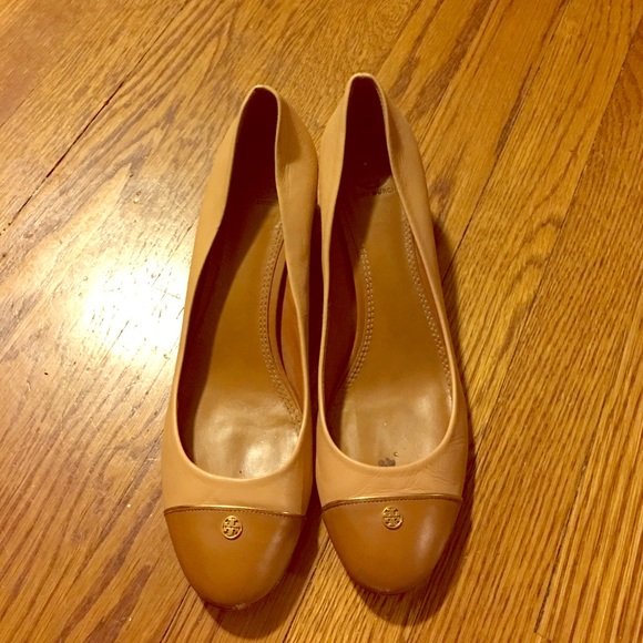 Tory Butch platform pumps - Picture 1 of 3