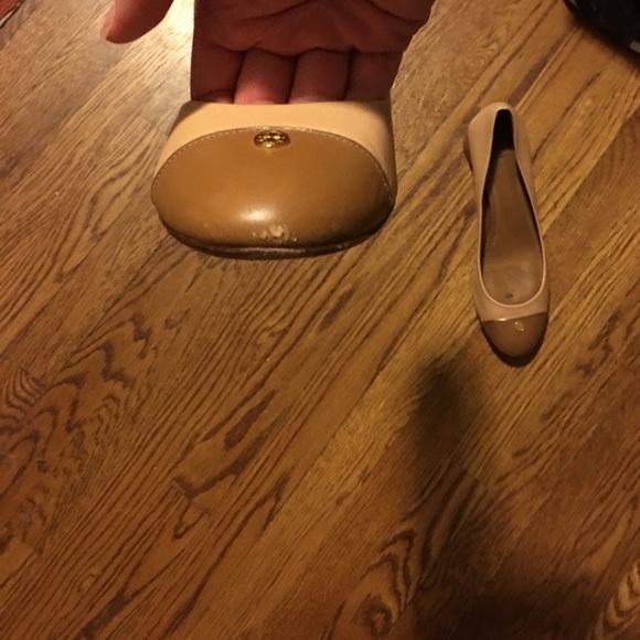 Tory Butch platform pumps - Picture 3 of 3