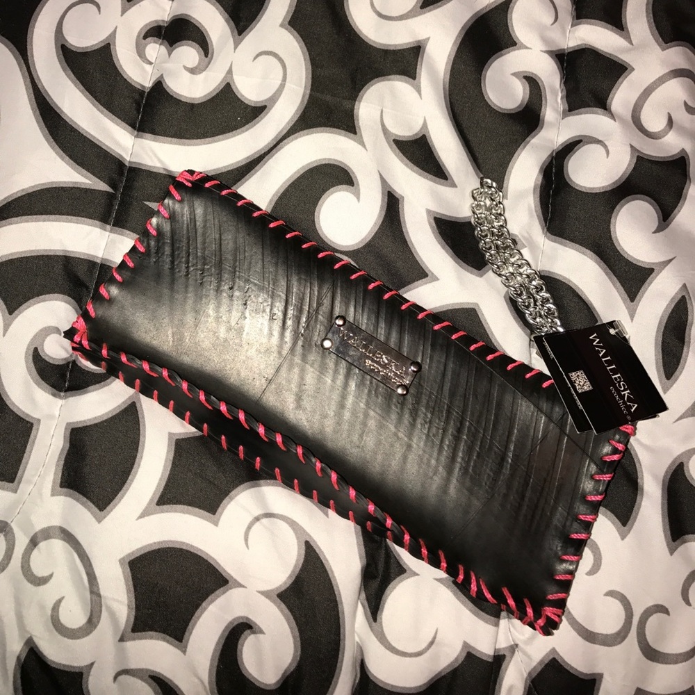 Leather handbag