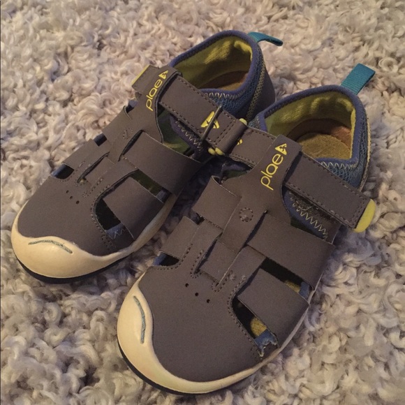 PLAE Other - 🐟 Plae Sam fisherman sandals in Steele 🐟
