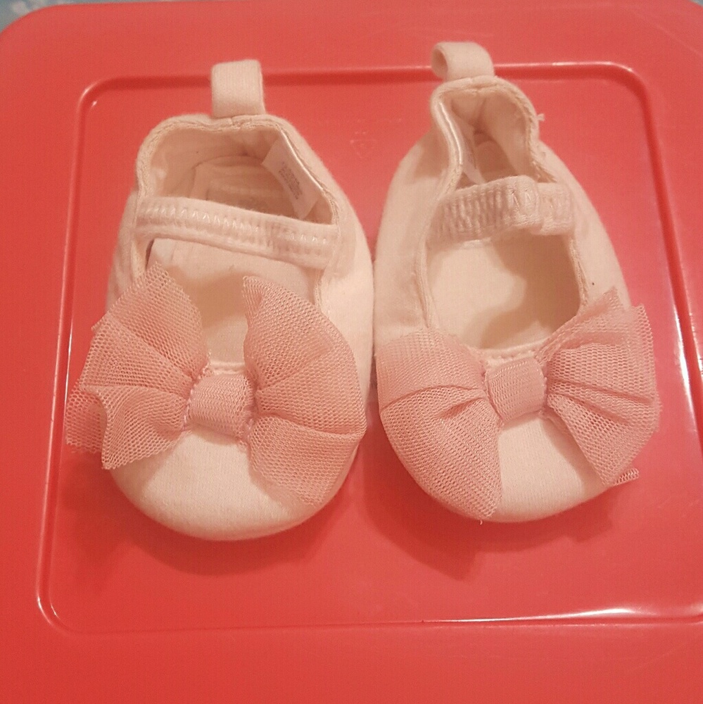 Adorable infant flats