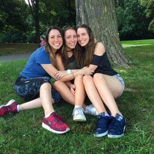 Meet your Posher, Julia