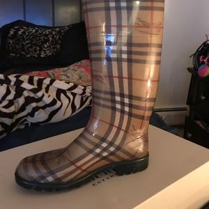 Burberry rainboots