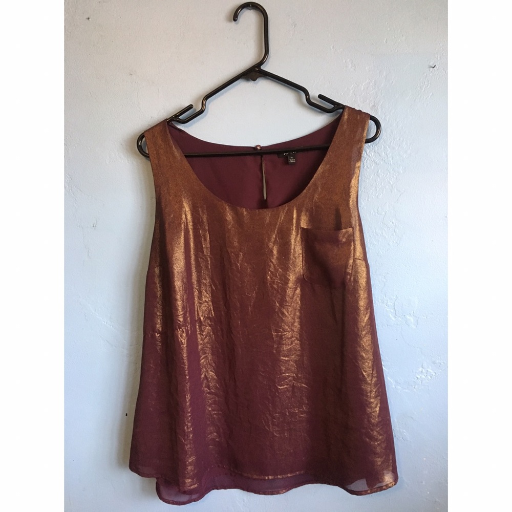 Flowy Burgundy & Gold Top