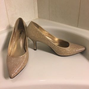 Fioni gold sparkly heels