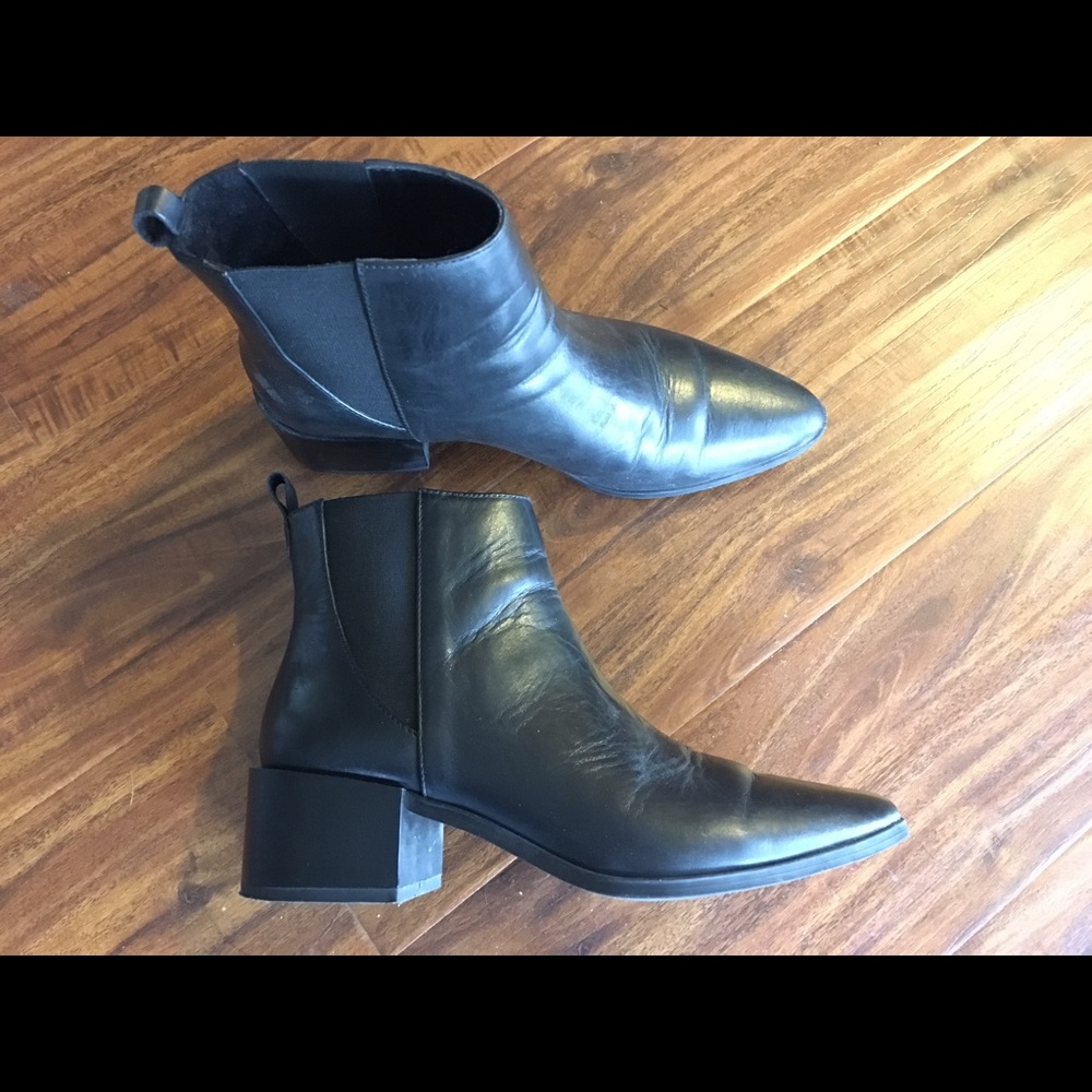 Zara Boot - Picture 2 of 3