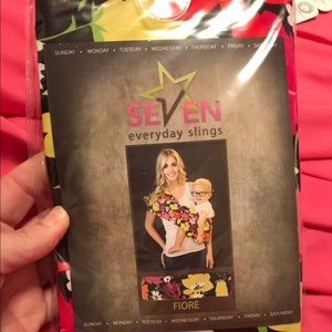 Seven Slings Fiore Baby sling