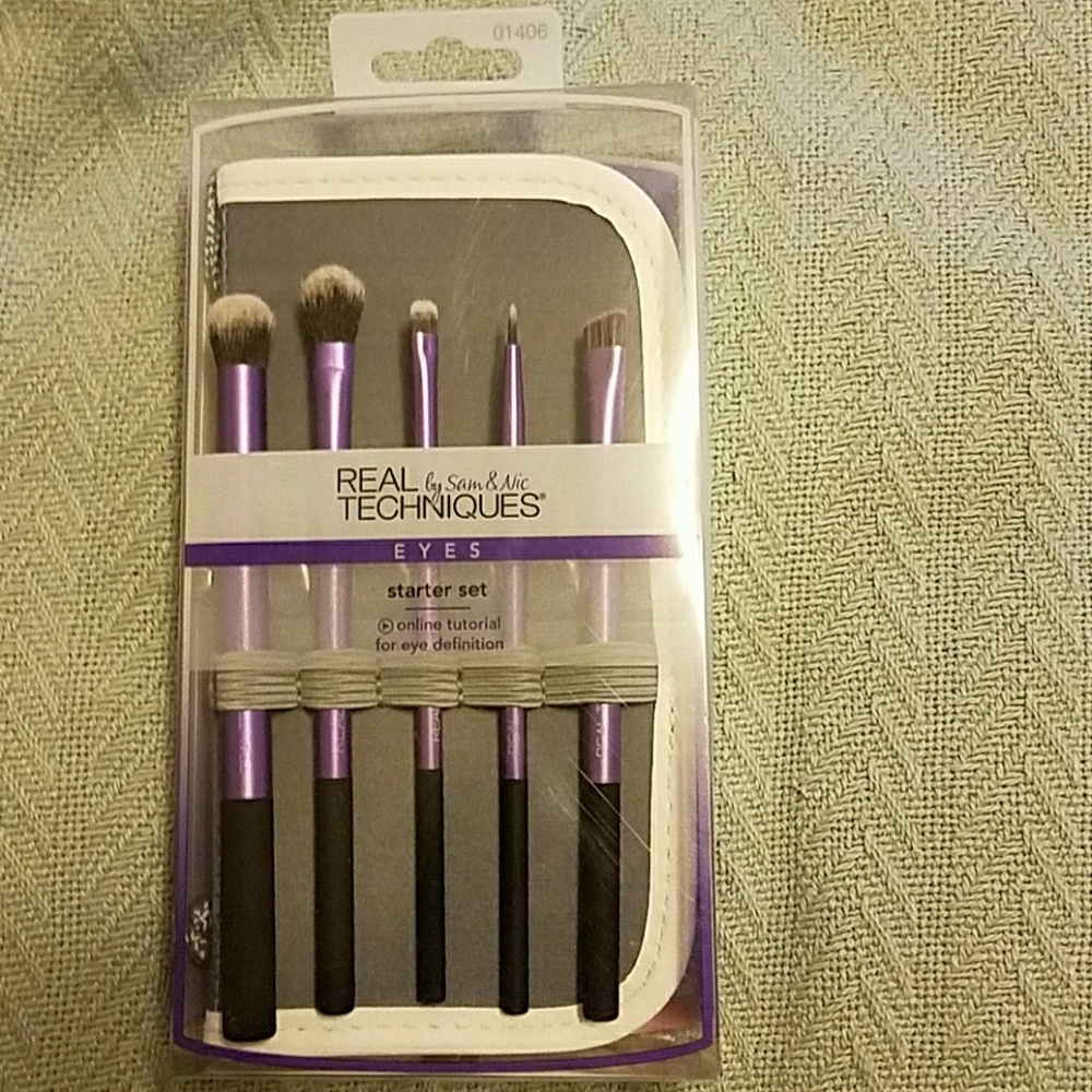 REAL TECHNIQUES STARTER BRUSH SET