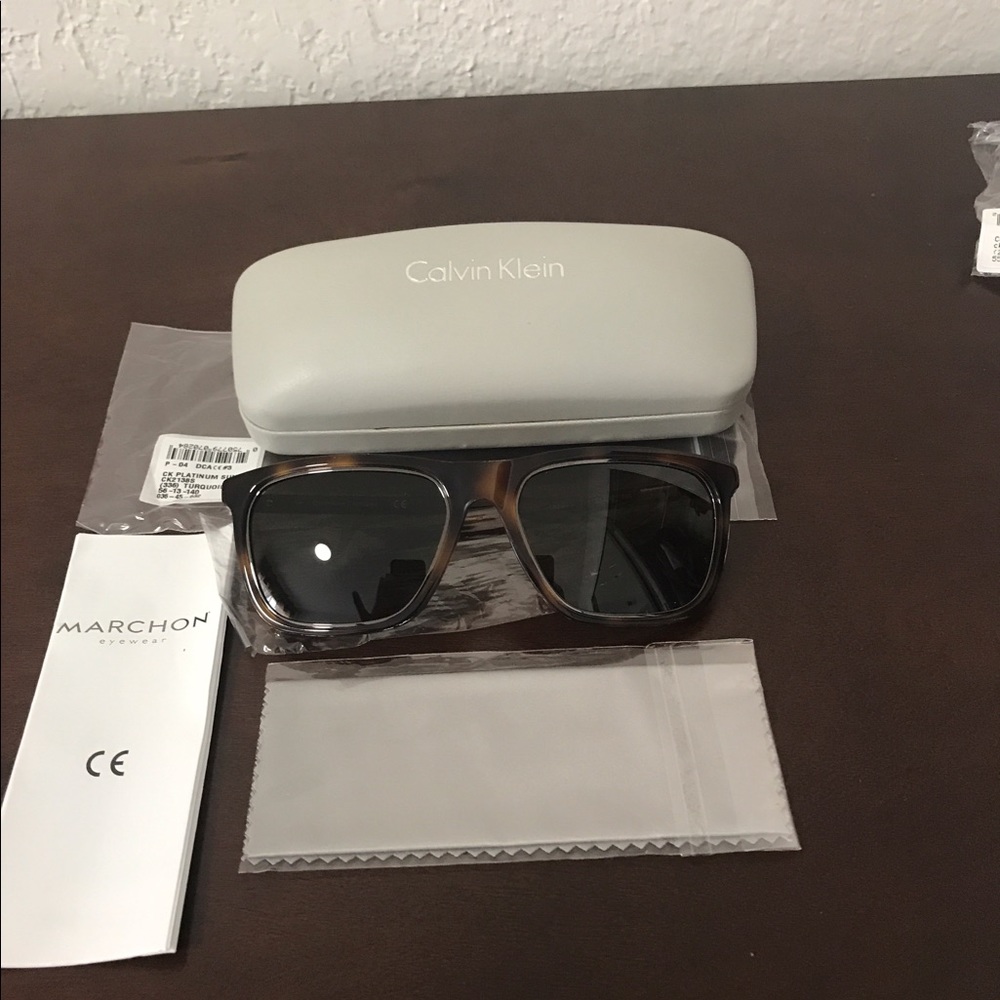 Calvin Klein woman sunglasses