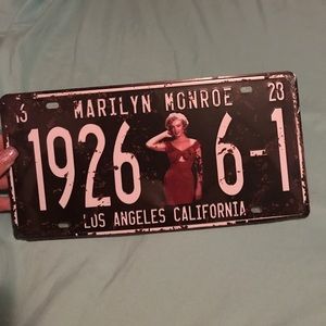 Marilyn Monroe license plate tag