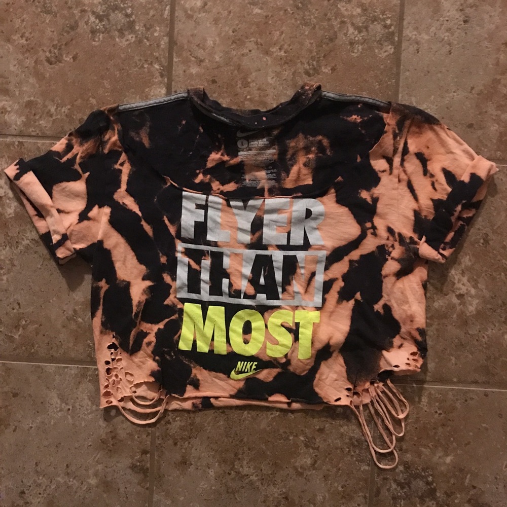 Distressed Niki Cropped Tee