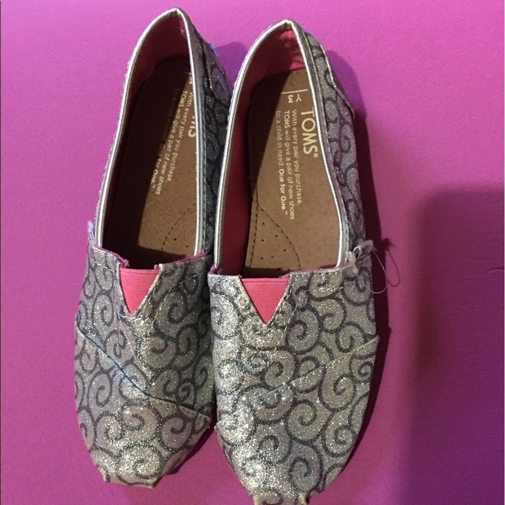 Toms