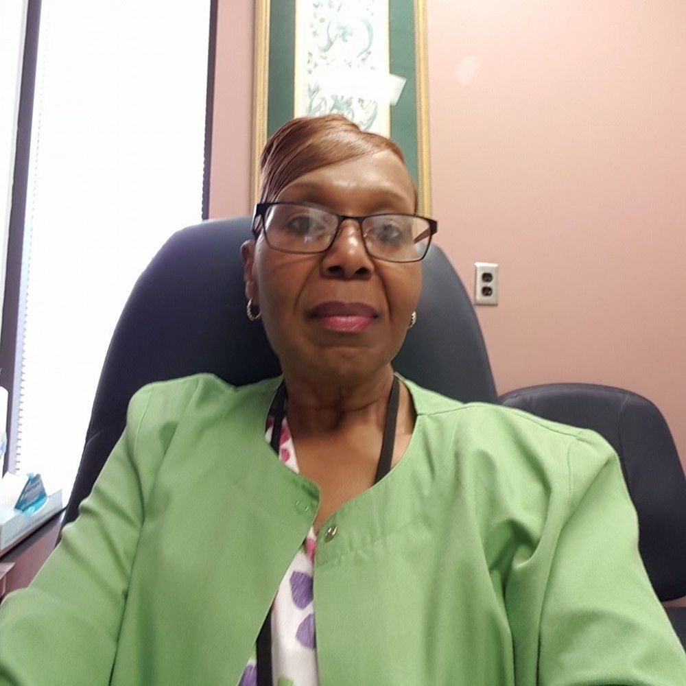 Meet your Posher, Ora