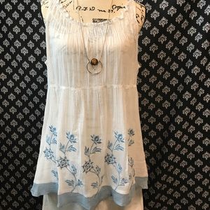 Cute lightweight Summer top