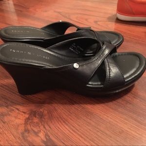 Women's sz 9 Tommy Hilfiger Wedges