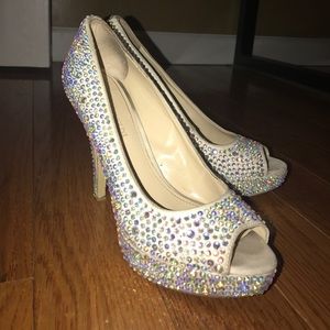 Lightly used Enzo Angiolini Pumps