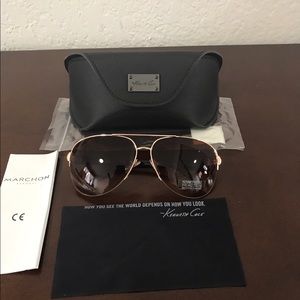 Kenneth Cole woman sunglasses new never used
