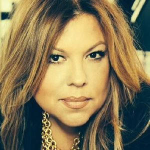 Meet your Posher, Stefanie g.