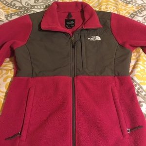 Cute North face fleece zip up jacket!
