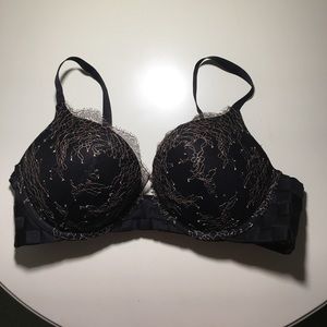Victoria's Secret bombshell plunge bra
