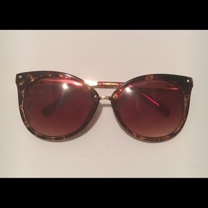 Jessica Simpson Sunglasses