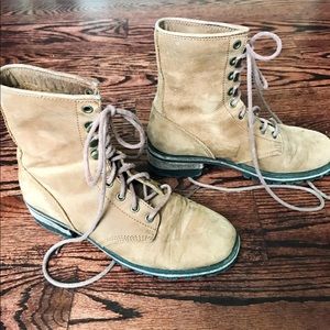 Land Rover combat boots