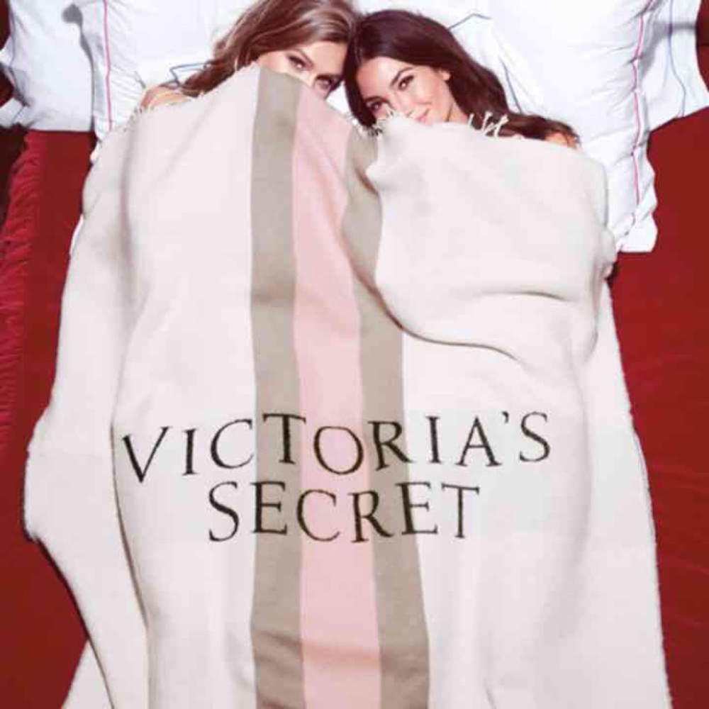 NEW LIMITED EDITION VS BLANKET