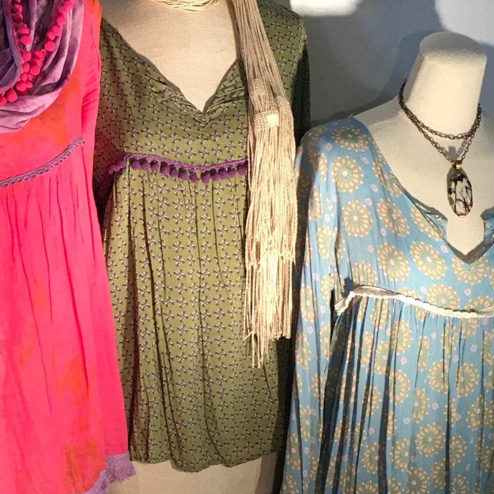 Peasant blouse/boho top/music fest must-have - Picture 4 of 6