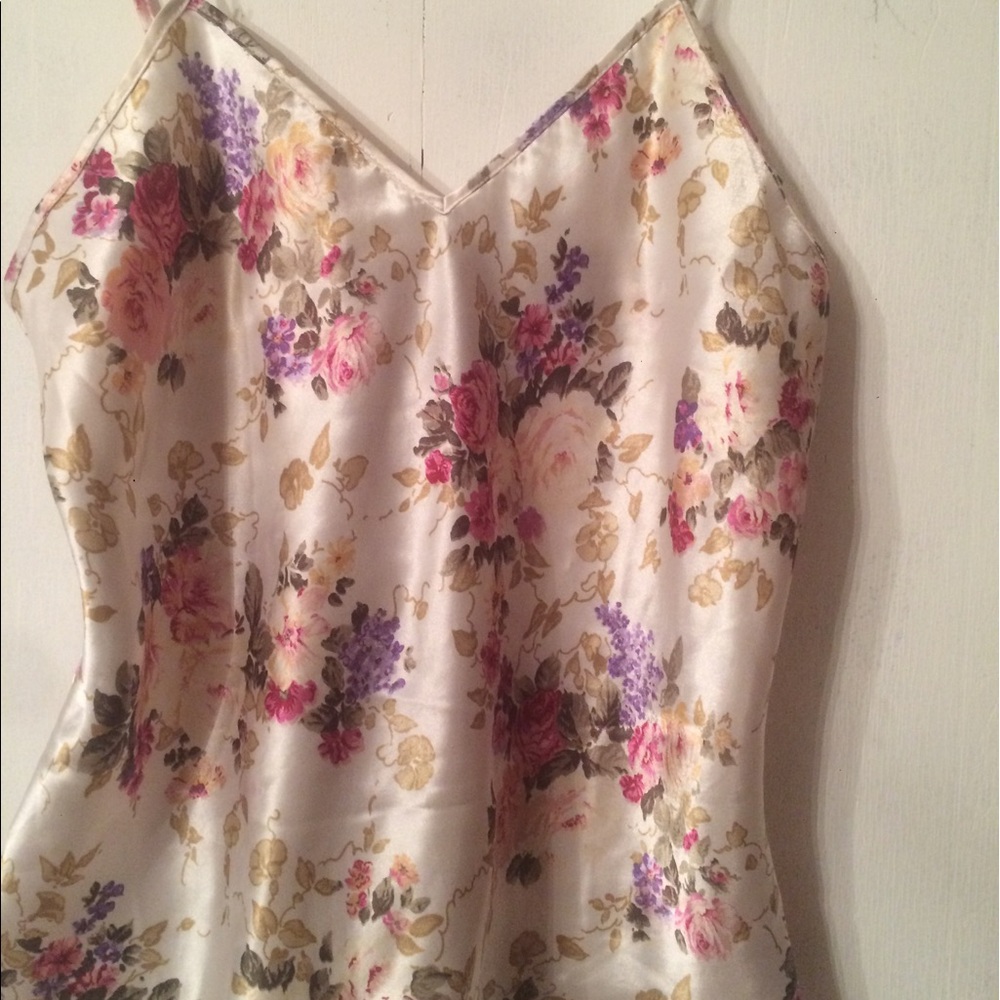 Beautiful Floral Short Nightgown