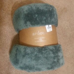 ARDOUR Dobby Plush Blanket Twin