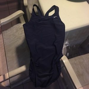 Nike women's bathing suit SZ 8