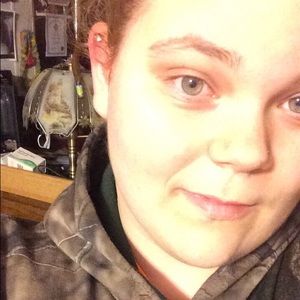 Meet your Posher, Faith