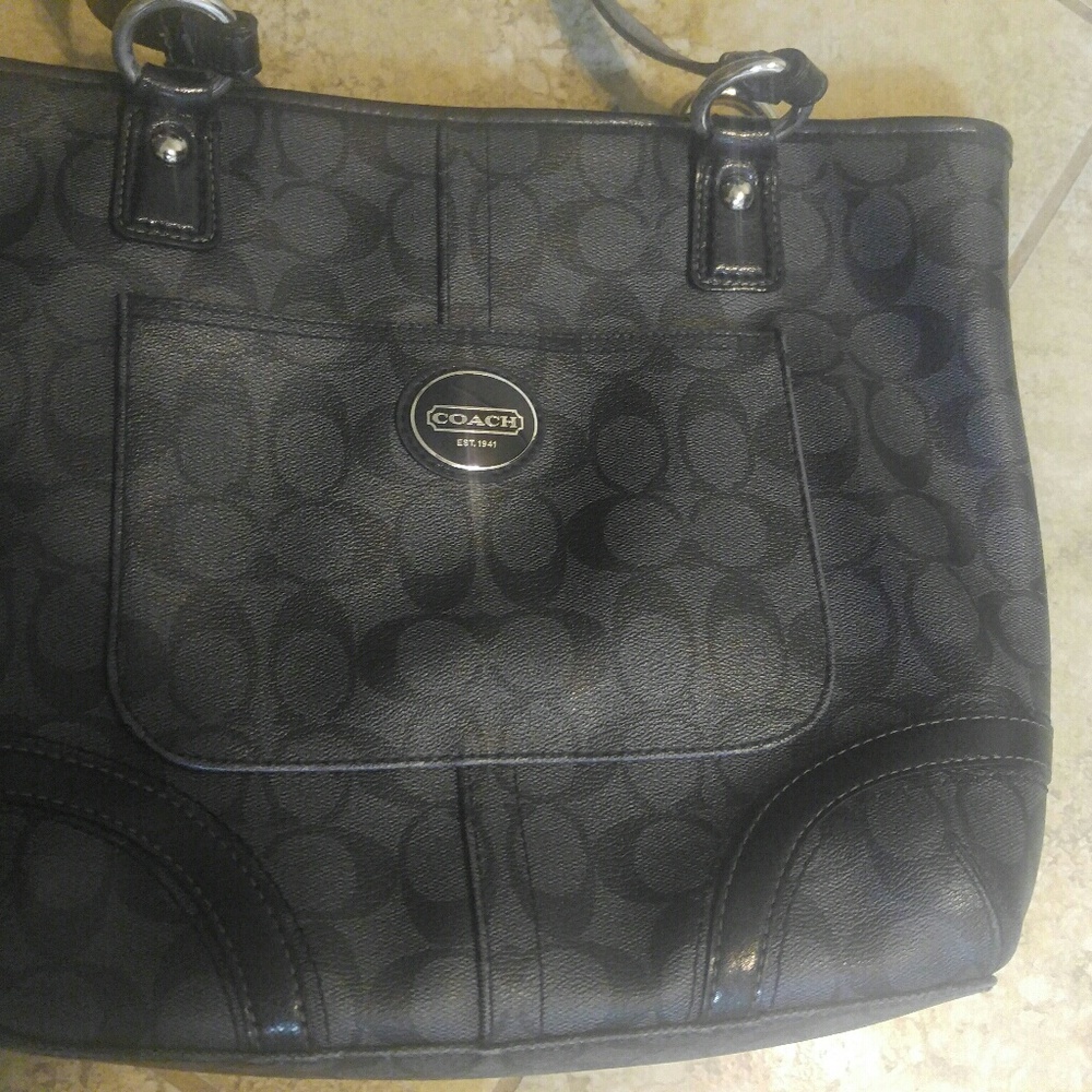 Coach purse excellent condition