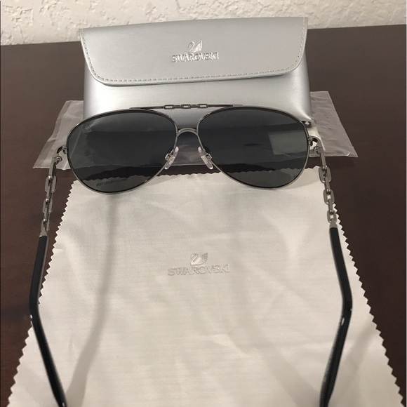 Swerovski  woman sunglasses new never used main image 5