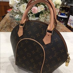 Louis Vuitton totes