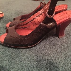 New! Naya Black Peep toe Heels