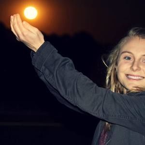 Meet your Posher, Olivia